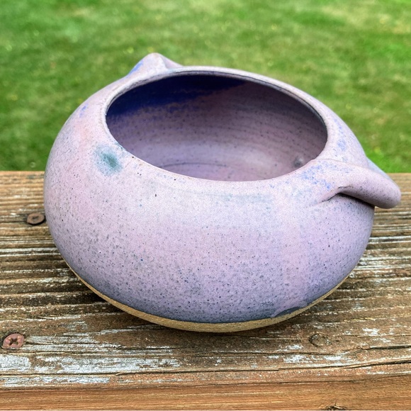 Vintage Depot Creek Pottery Quirky Handmade Artisan Pottery Hands Holding Bowl - Picture 10 of 12